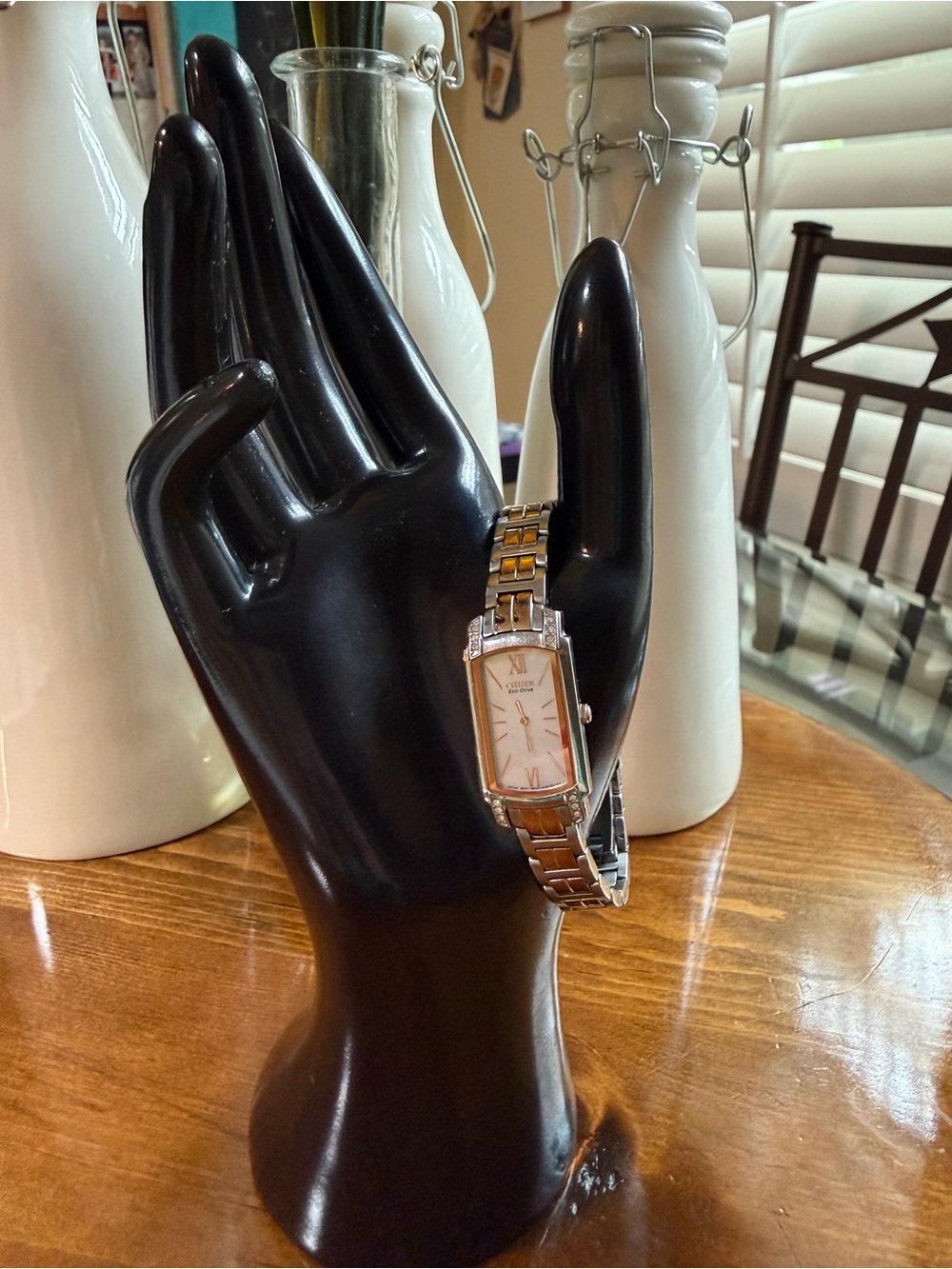 Citizen Ladies Eco-Drive
Silhouette Swarovski Crystals
